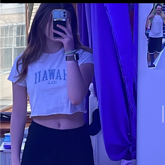 Brandy Melville Tops Brandy Melville Hawaii Tee 2 Poshmark